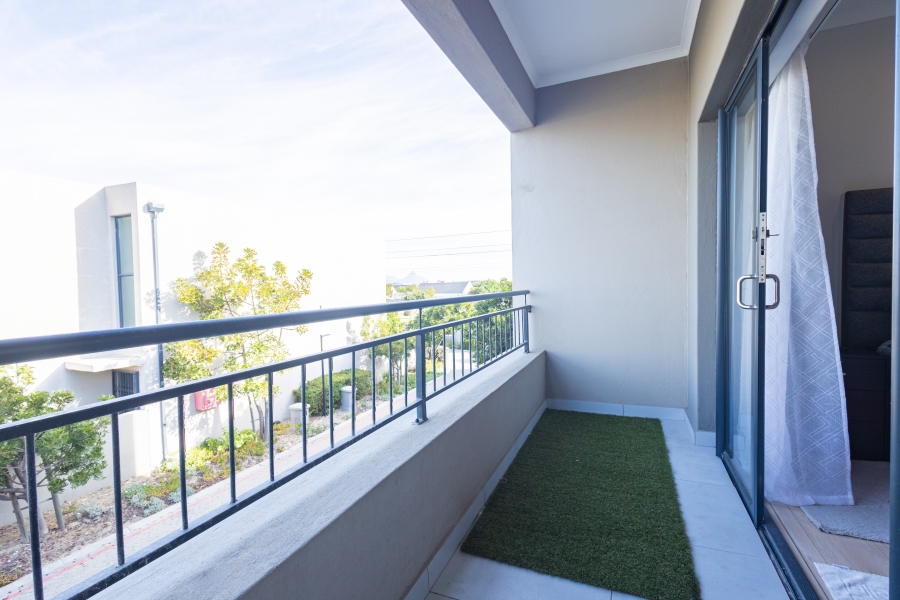 3 Bedroom Property for Sale in Parklands North Western Cape